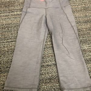 Lululemon cropped pants